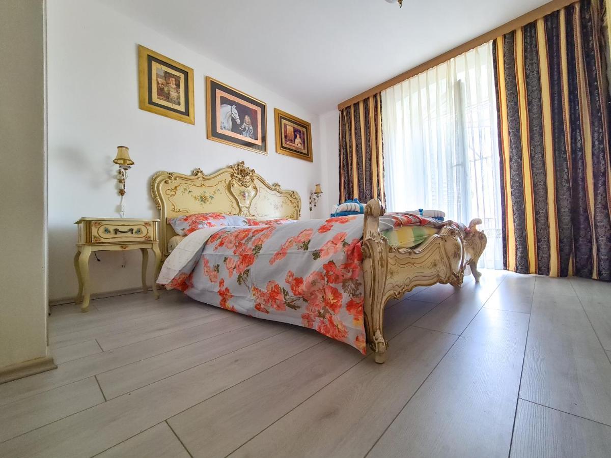 Kaya House